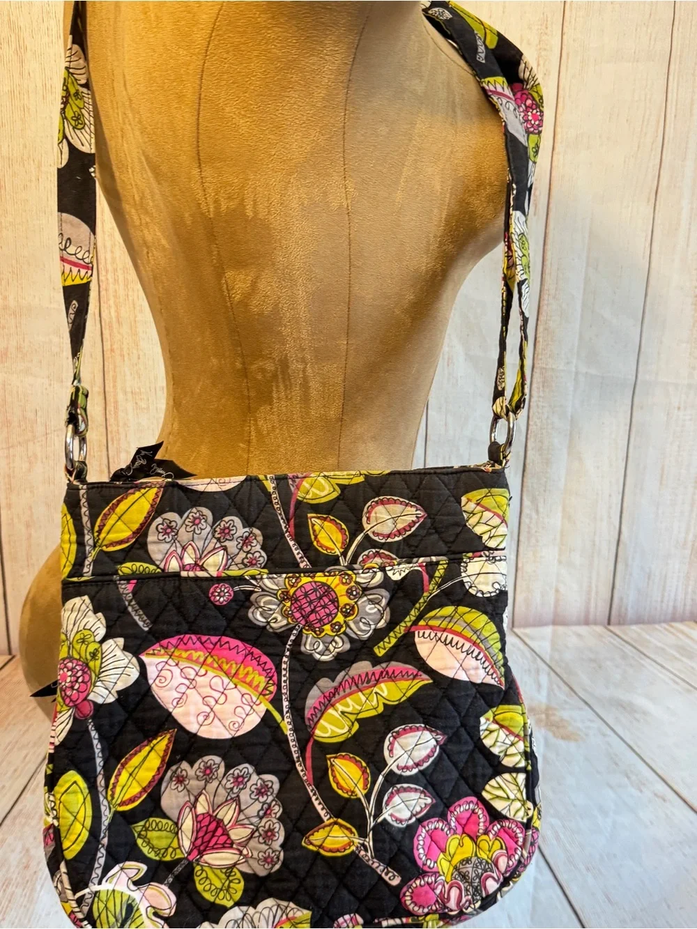 Vera Bradley “moon blooms” Black Floral Quilted Crossbody Bag - Picture 8 of 11